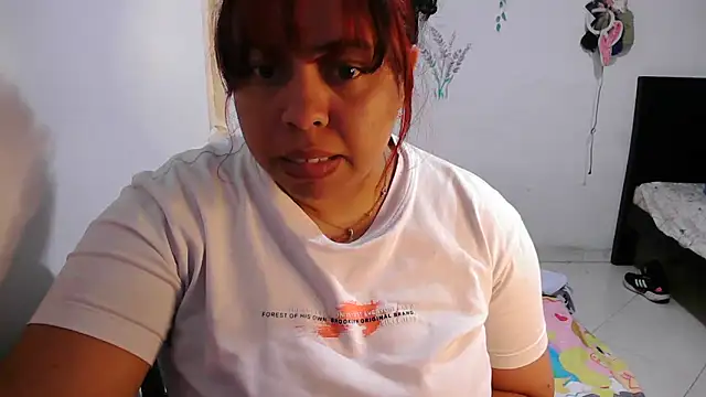 alexandraluv online show from November 22, 12:46 am