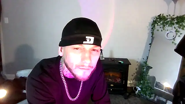 cruz815 online show from March 19, 4:22 pm