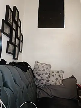 MirandaLatinaLovely online show from August 2, 5:38 pm