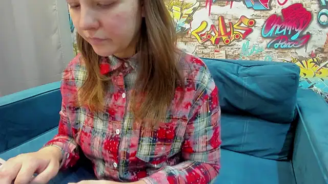 Jenny Jimmy online show from May 11, 10:50 am