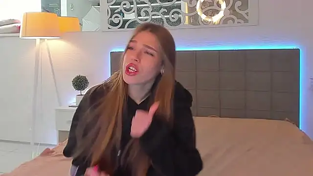 melissacrayzy online show from April 29, 5:32 am