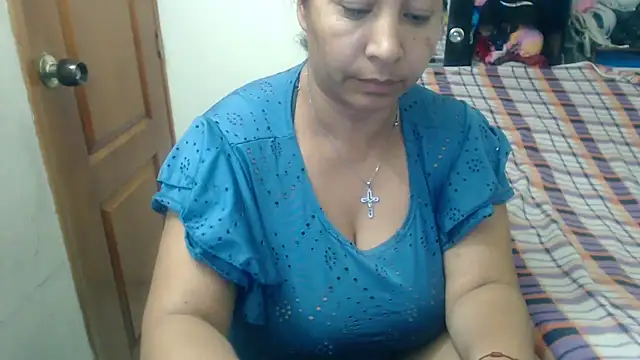 Siblleyx online show from December 4, 11:05 pm