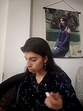 Snapshot of Ariell_Kieran chatting on October 4, 6:23 pm Ariell Kieran online show from October 4, 6:23 pm