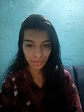 Snapshot of Ariell_Kieran chatting on October 16, 5:21 am Ariell Kieran online show from October 16, 5:21 am