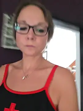 Fuxy-love69 online show from July 10, 12:16 pm