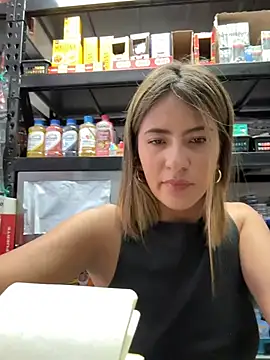 Andrea18 blonde online show from January 7, 5:27 pm