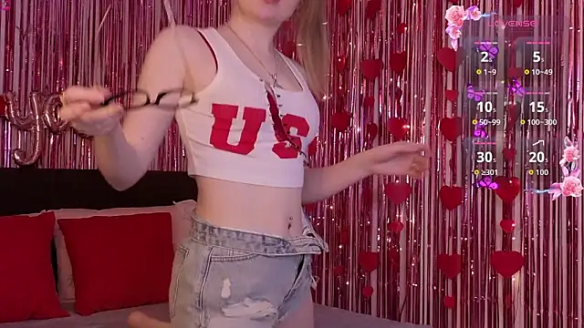 Lora Rosee online show from March 12, 3:04 pm