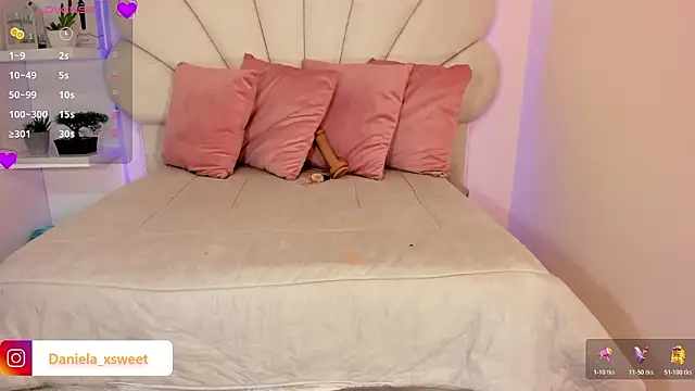 Danielaangelina online show from February 28, 6:13 am