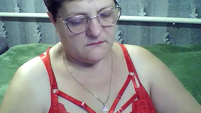 Snapshot of ElzaJewel chatting on October 19, 10:12 pm ElzaJewel online show from October 19, 10:12 pm