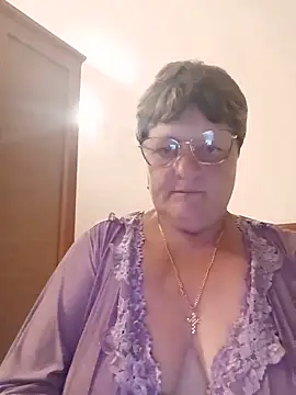 ElzaJewel online show from June 21, 8:46 pm