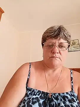 ElzaJewel online show from June 26, 8:37 am