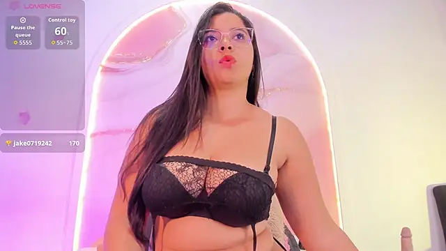 Sofii Lopezz online show from March 12, 12:41 pm