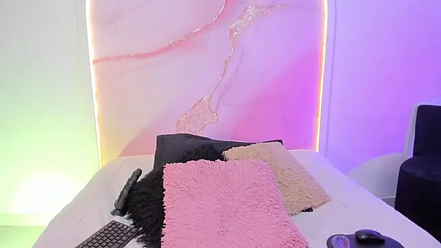 Sofii Lopezz online show from February 14, 1:13 pm