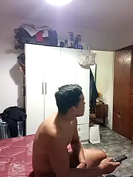 liamlara online show from November 6, 2:17 am