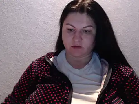 Snapshot of KiraSwee chatting on October 18, 4:43 pm KiraSwee online show from October 18, 4:43 pm