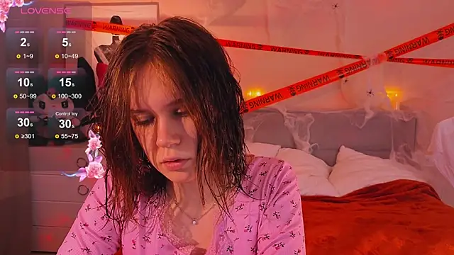 Mia Luw online show from October 22, 5:56 am