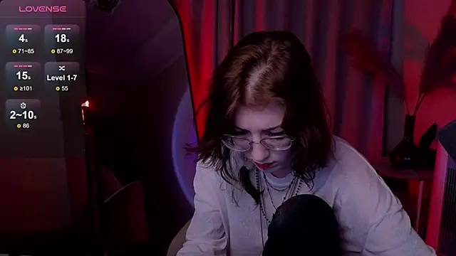 Snapshot of lissaros chatting on September 17, 5:49 am lissaros online show from September 17, 5:49 am
