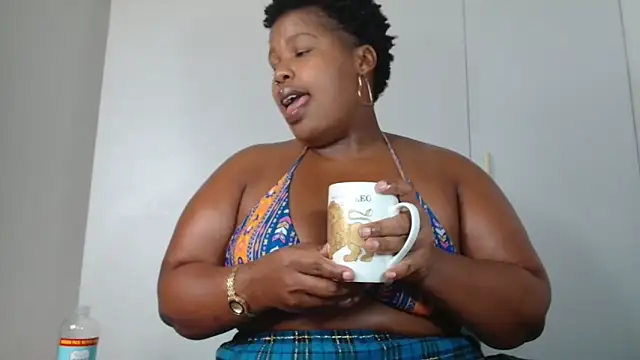 Cuddle Bear online show from May 2, 9:40 pm
