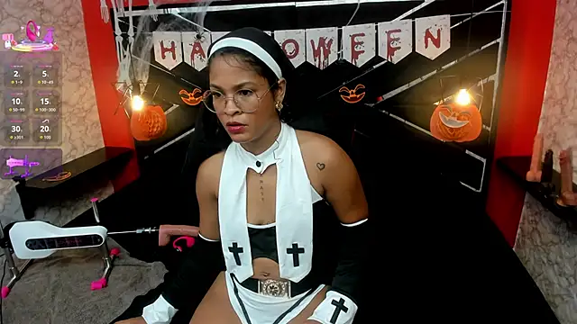 IVISBOUNCYASS online show from October 9, 12:20 pm