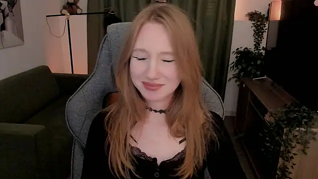 DariaTate online show from April 30, 6:02 pm