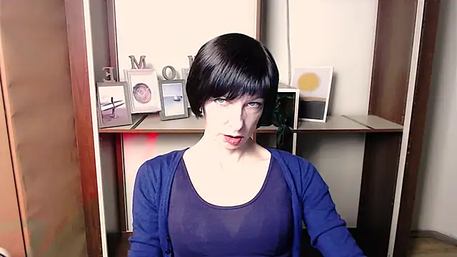  AngeliaFlow  online show from December 1, 11:25 am