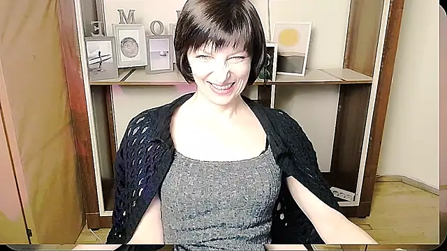  AngeliaFlow  online show from June 9, 7:52 am