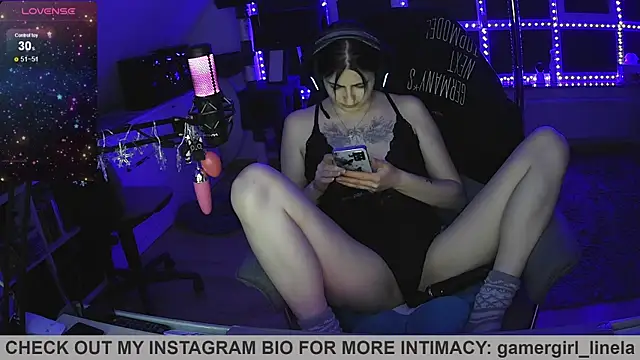 Gamergirl-Linela online show from May 2, 10:35 pm