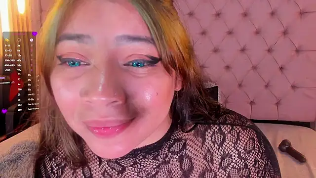 Sophia Brunett online show from February 20, 6:26 am