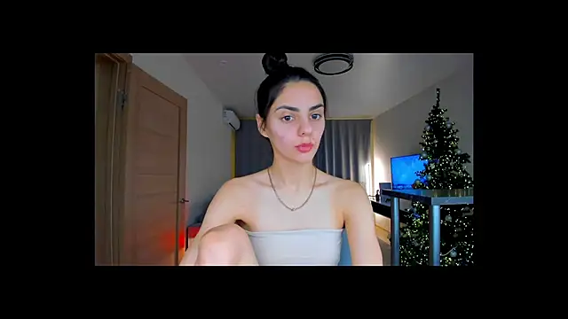 EmiliaZen online show from December 22, 5:38 pm