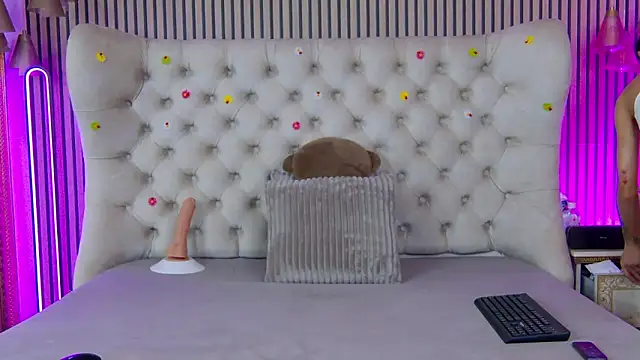 PlayfulShow online show from December 15, 12:10 pm