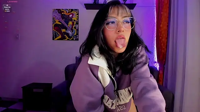 Daphne Jhons online show from January 9, 5:45 am