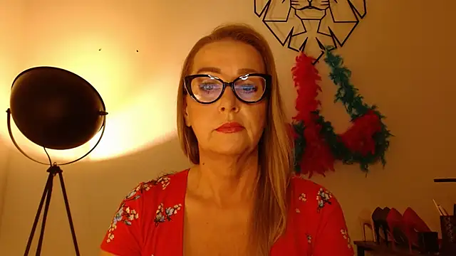 leaxSTAR online show from June 15, 2:06 pm