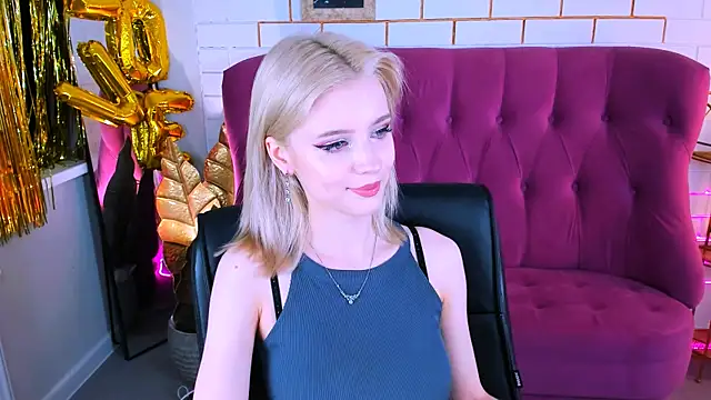 LeonaStane online show from September 20, 5:33 pm