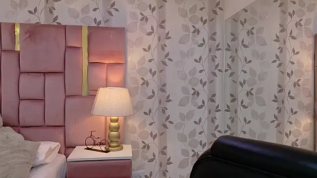 ArianaFranco online show from July 7, 1:14 pm