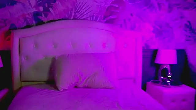 MaeveMoon online show from June 10, 2:00 am