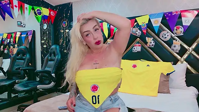 SophieWinsloow online show from July 7, 12:19 pm