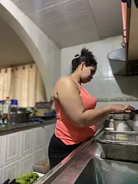 Carola-Ross online show from October 15, 6:54 pm