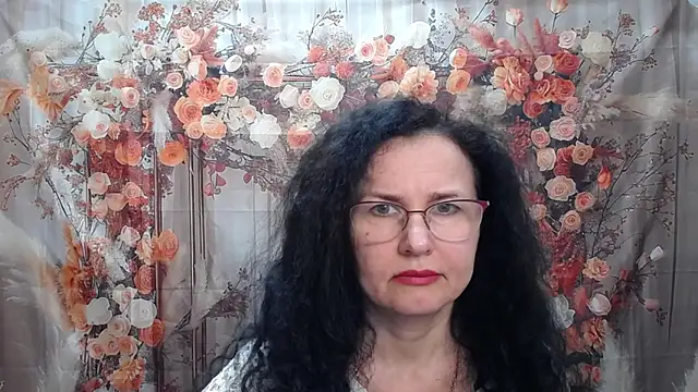 Miroslava Happi online show from April 13, 5:42 am
