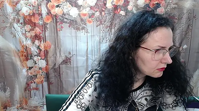 Miroslava Happi online show from April 6, 5:52 am