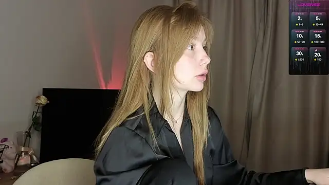 Snapshot of Sakura_Moore chatting on October 25, 8:59 pm Sakura Moore online show from October 25, 8:59 pm