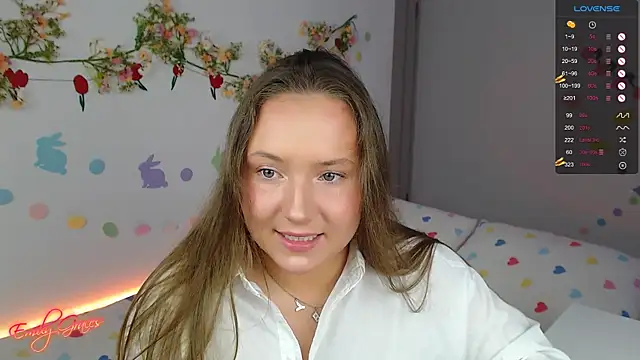 EmilyxxGraces online show from April 1, 10:40 pm