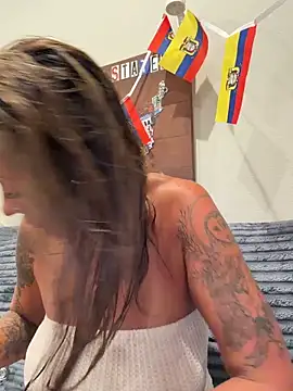 bossyroxy84 online show from June 21, 2:04 am