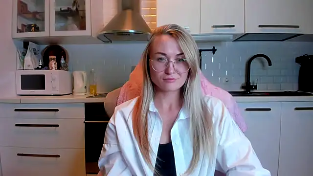 Snapshot of your_Goddess_Eva chatting on October 23, 5:41 pm your Goddess Eva online show from October 23, 5:41 pm