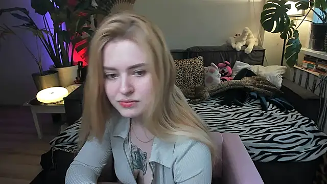 Alexa Pirs online show from March 16, 2:43 pm