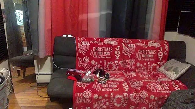 CoffeeNCreamHer online show from October 29, 9:06 pm