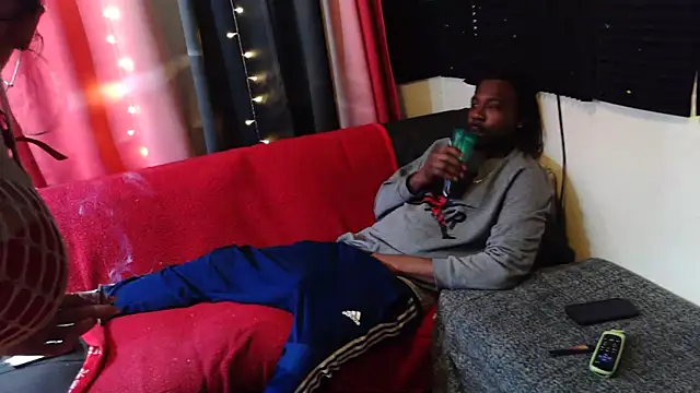 CoffeeNCreamHer online show from February 21, 2:23 am