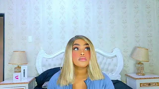 TianahGlow online show from November 22, 8:55 pm