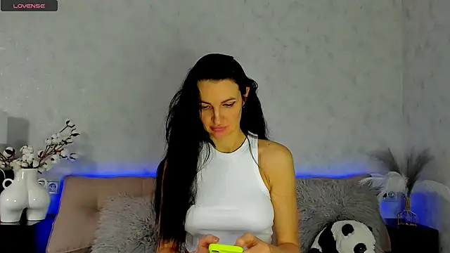 Tina Mart online show from February 5, 1:03 pm