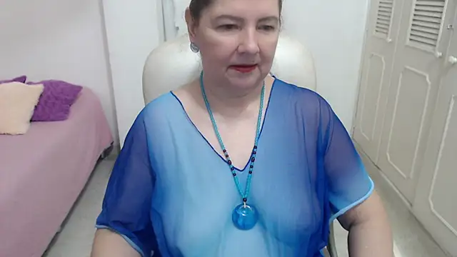 leonela 69 online show from July 6, 10:34 pm
