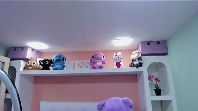 miss   megan online show from December 22, 2:04 am